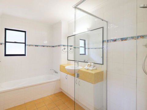 Mooloomba Five - Accommodation Port Macquarie 12