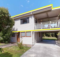 'Beach Break 1' 1/10 Lionel Street - upstairs unit with Aircon - Accommodation Port Macquarie