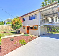 'Beach Break 2' 2/10 Lionel St - downstairs unit with Aircon - Accommodation Port Macquarie