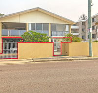 'Mooring One Downstairs' 23 Shoal Bay Rd - Fantastic ground floor duplex with views WIFI and Air Conditioning - Accommodation Port Macquarie