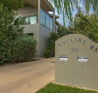 'Rolling Waves 2' on Ocean Drive - Accommodation Port Macquarie