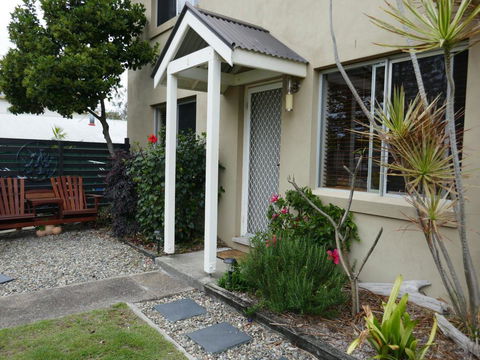 'Sandy Bottoms' With WiFi Just Moments From Beach - Accommodation Port Macquarie 3
