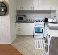 'The Mount' Trendy with City Views - Accommodation Port Macquarie