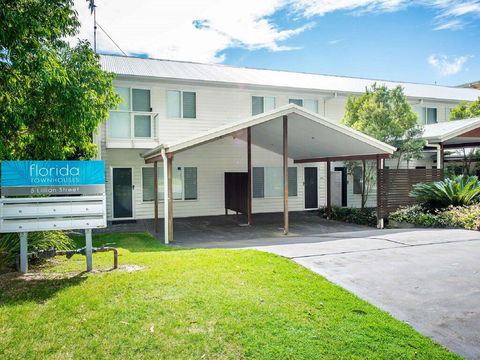 1 'Florida', 5 Lillian Street - 2 Min Walk To Beach, Shops & Restaurants - Accommodation Port Macquarie 0