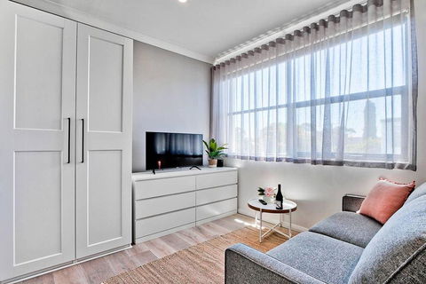 1 Bedroom Apt With Air-Conditioning In Plympton - Accommodation Port Macquarie 0