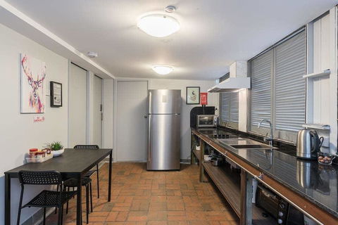 1 Double Quaint Grannyflat Private Room Near Public Transport - SHAREHOUSE - Accommodation Port Macquarie 2