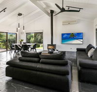 1 Oak - Rye Back Beach Accommodation - Accommodation Port Macquarie