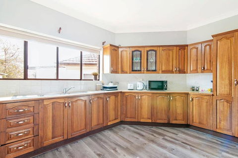 1 Private Double & 1 King Single Room - 2beds In Berala 1 Minute From Train Station - SHAREHOUSE - Accommodation Port Macquarie 1