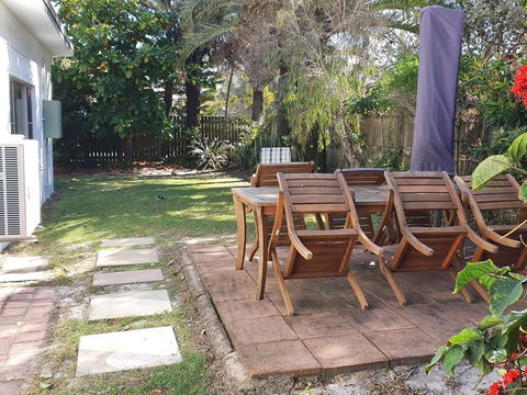 1 Spectrum Street, Rainbow Beach- Close To Shops And Main Beach - Accommodation Port Macquarie 3