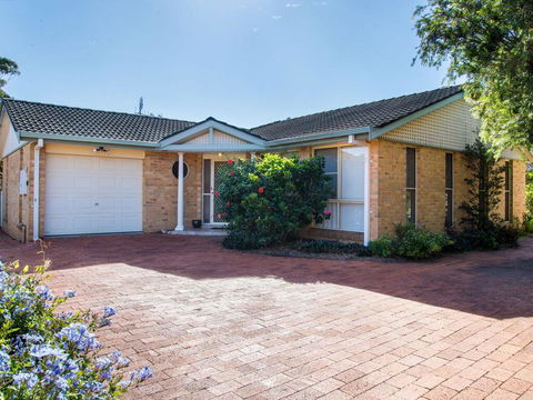 1/4 Huntly Close - Accommodation Port Macquarie 0