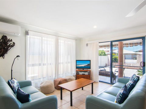 1/54 Parkes, Airconditioned - Accommodation Port Macquarie 0
