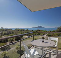 10 'Intrepid' 3 Intrepid Close - water views over Shoal Bay Beach - Accommodation Port Macquarie