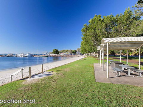 10 'Magnus Gardens' 7 Magnus Street - Air Conditioned & Walk To Town Centre - Accommodation Port Macquarie 0