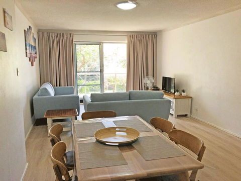10 'Parkview', 11-13 Catalina Close - Peaceful Park Views - Accommodation Port Macquarie 2