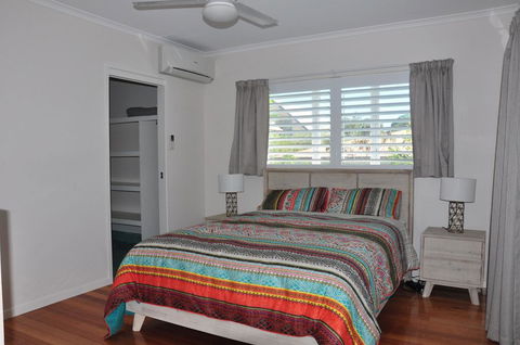 10 Double Island Drive - Modern Family Home, Centrally Located, Swimming Pool & Outdoor Area - Accommodation Port Macquarie 1