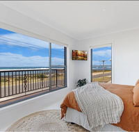 10 OCEAN VILLA - Accommodation Port Macquarie