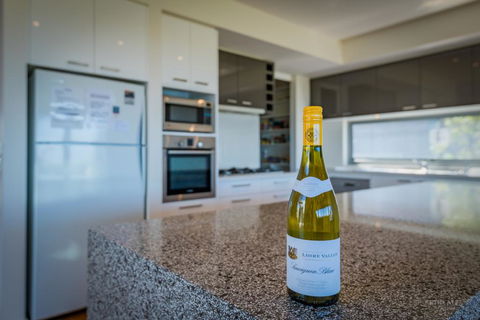 10 Sands Bvd - Accommodation Port Macquarie 2