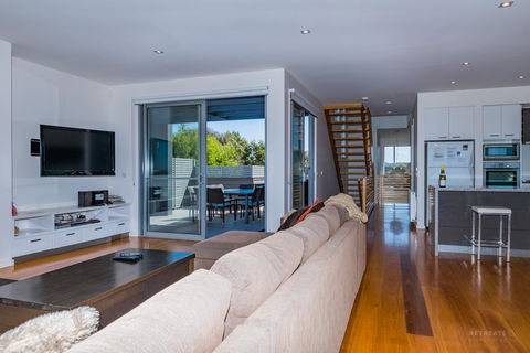 10 Sands Bvd - Accommodation Port Macquarie 0