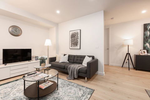 106, Modern Prestige, 3-Storey New Establishment - Accommodation Port Macquarie 2