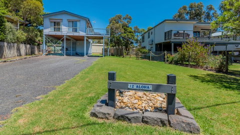 12 Aloha Drive, Ventnor - Accommodation Port Macquarie 0