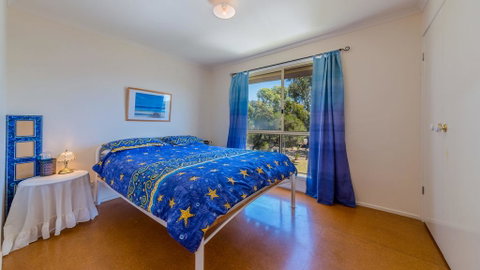 12 Aloha Drive, Ventnor - Accommodation Port Macquarie 3