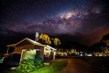 12 Apostles Cottages with Accommodation Port Macquarie