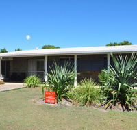12 Zircon Street - Renovated beach shack with the perfect blend of comfort and coastal cool - Accommodation Port Macquarie