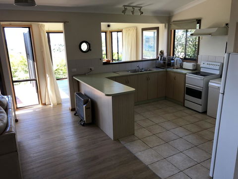 121 Montague Avenue, Kianga - Accommodation Port Macquarie 3