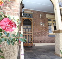 123 Hill St Heart of Orange Double Brick - Accommodation Port Macquarie