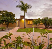 13 Grenadier Street - Shady Haven with a Large Outdoor Entertaining Area - Accommodation Port Macquarie