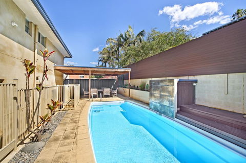 143 Matthew Flinders Drive, Port Macquarie - Accommodation Port Macquarie 2