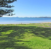 15 'Kanangra' 39 Soldiers Point Road - fantastic unit right on the water - Accommodation Port Macquarie