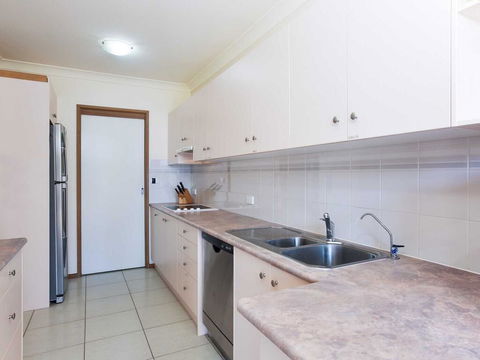 16 'The Moorings' 4 Cromarty Road - Waterfront Property With Pool & Air Conditioning - Accommodation Port Macquarie 1