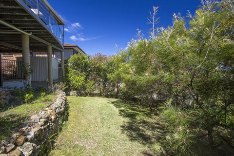 17 Canberra Crescent - Prestige Views At Burrill Lake - Accommodation Port Macquarie 2