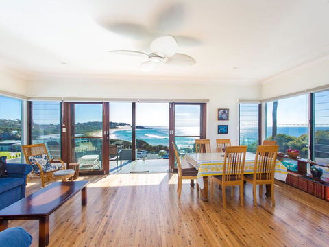 18 Cliff Road - Accommodation Port Macquarie 0