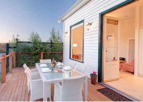 1880s Kananook Boutique Historic Luxury Apartment FSC Private Villa Bairnsdale - Accommodation Port Macquarie 0
