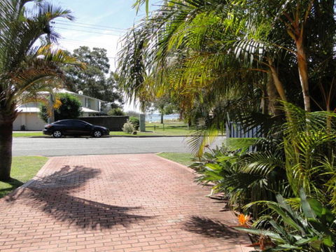 2 'Copacabana', 61 Sandy Point Road - Cute Unit With Water Views From The Balcony - Accommodation Port Macquarie 0
