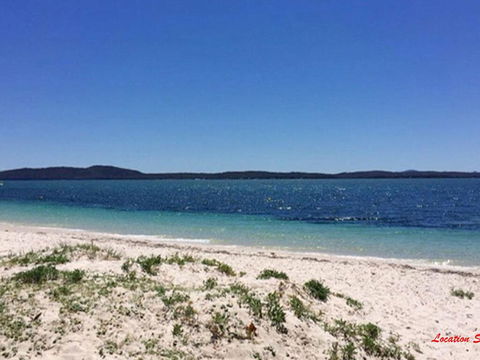 2 'Copacabana', 61 Sandy Point Road - Cute Unit With Water Views From The Balcony - Accommodation Port Macquarie 3