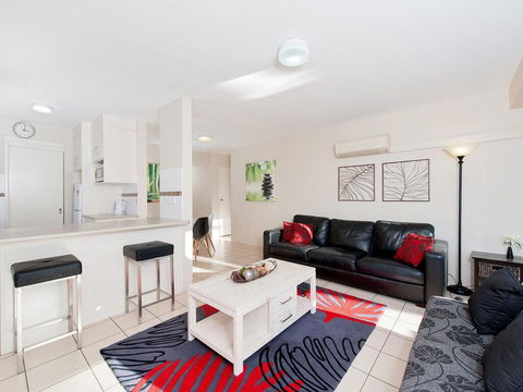 2 'Fleetwood', 63 Shoal Bay Road - Spectacular Views - Accommodation Port Macquarie 1