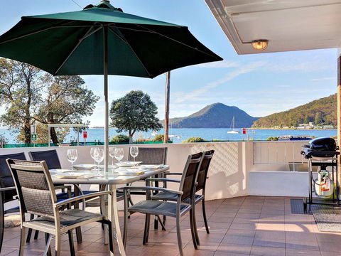 2 'Fleetwood', 63 Shoal Bay Road - Spectacular Views - Accommodation Port Macquarie 3