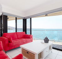 2 'Lanimer' 14 Mitchell Street - beautiful waterfront property with spectacular views - Accommodation Port Macquarie