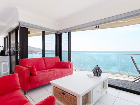 2 'Lanimer' 14 Mitchell Street - Beautiful Waterfront Property With Spectacular Views - Accommodation Port Macquarie 0