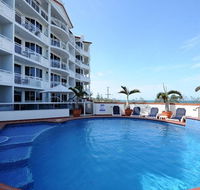 2 Bedroom Alex Unit - Ocean Pool and Park Views - Accommodation Port Macquarie