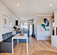 2 Bedroom Apt In Glenelg With Air-Con