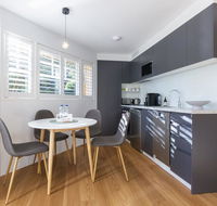 2 BEDROOM BRAND NEW APT // MOMENTS FROM RNSH - Accommodation Port Macquarie