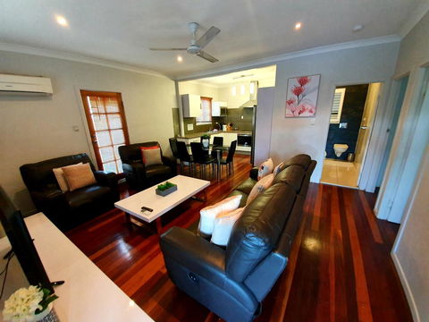 2 Bedroom Cottage - Accommodation Port Macquarie 3