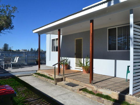 2 Rockpool Road - Accommodation Port Macquarie 1