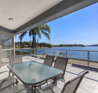 2 The Shores Soldiers Point - Waterfront - Uninterrupted Water Views INCLUDING ALL LINEN  TOWELS Free Wi-Fi - Accommodation Port Macquarie