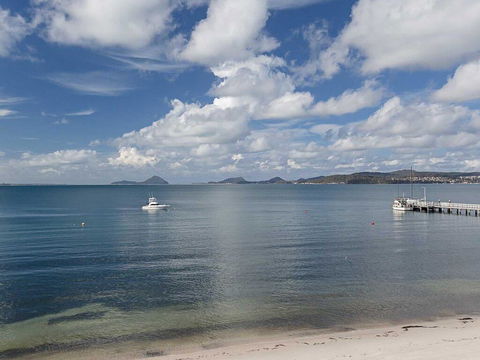 2/137 Soldiers Point Road - Luxury Unit On The Waterfront With Aircon And Free Unlimited Wi Fi - Accommodation Port Macquarie 2