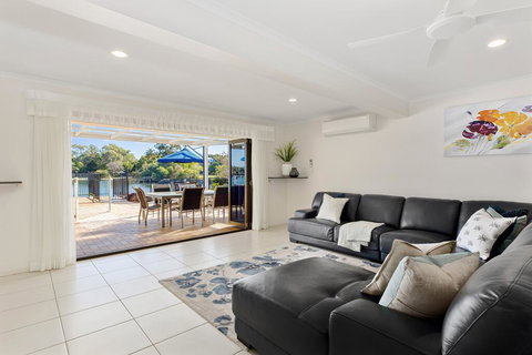 20 Noosa Parade - Accommodation Port Macquarie 3